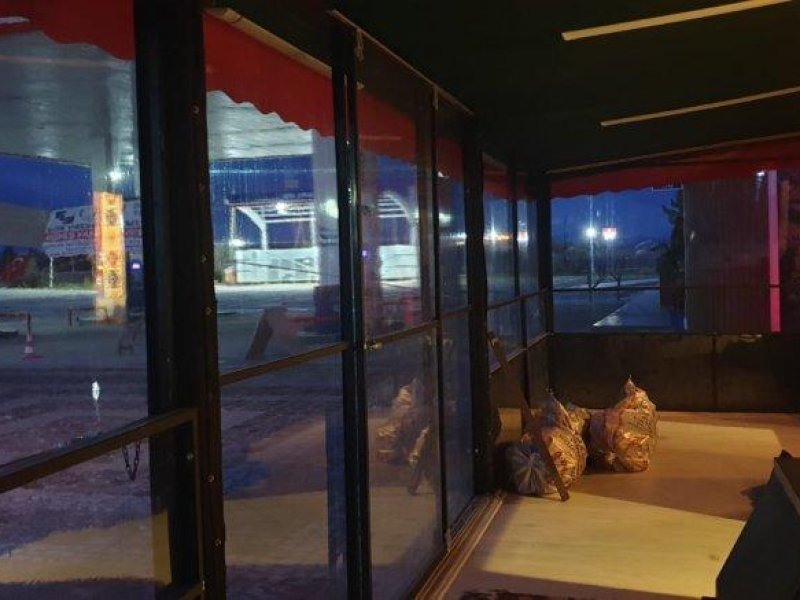 Dış Mekan Şeffaf Kapatma ve Kış Bahçesi